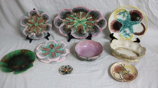 10 MAJOLICA SHELL DESIGN PLATES, PLATTER & BOWLS,