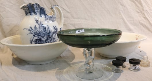 LOT TO INCLUDE MATCHING BOWL & PITCHER, IRONSTONE
