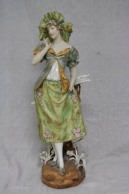 TURN TEPLITZ PORCELAIN FIGURE OF VICTORIAN