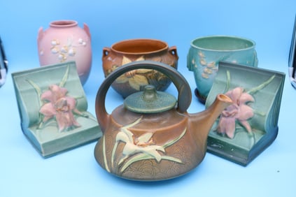 6 PCS. ROSEVILLE POTTERY, PAIR ZEPHRLILY BOOKENDS