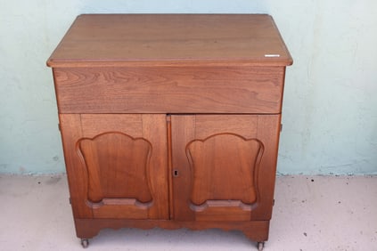 VICTORIAN WALNUT LIFT TOP WASHSTAND, 2 PANELED