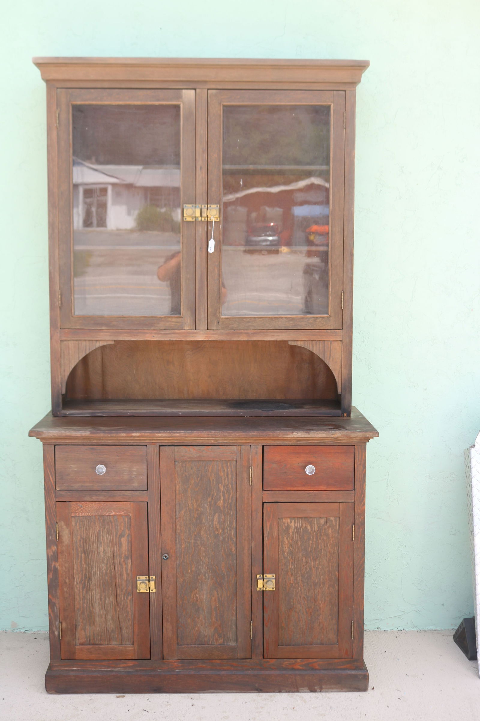 PRIMITIVE PINE & PLYWOOD STEP BACK CUP BOARD, 2 (1 of 1)