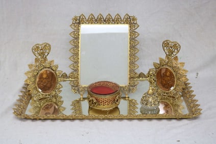 ORNATE 6 PIECE HOLLYWOOD REGENCY VANITY SET, PAIR