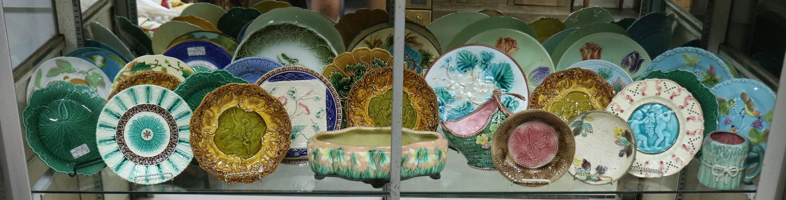 29 PCS. MAJOLICA PLATES ETC., VARIOUS PATTERNS, 3 (1 of 4)