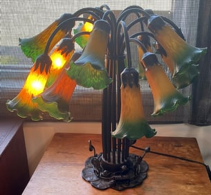 TIFFANY STYLE TULIP LAM, 15 ARMS, 14 SHADES, 21