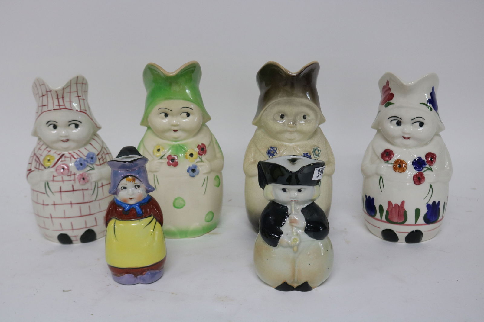 6 DUTCH GIRL & BOY PITCHERS INCLUDING 2 BLUE (1 of 1)