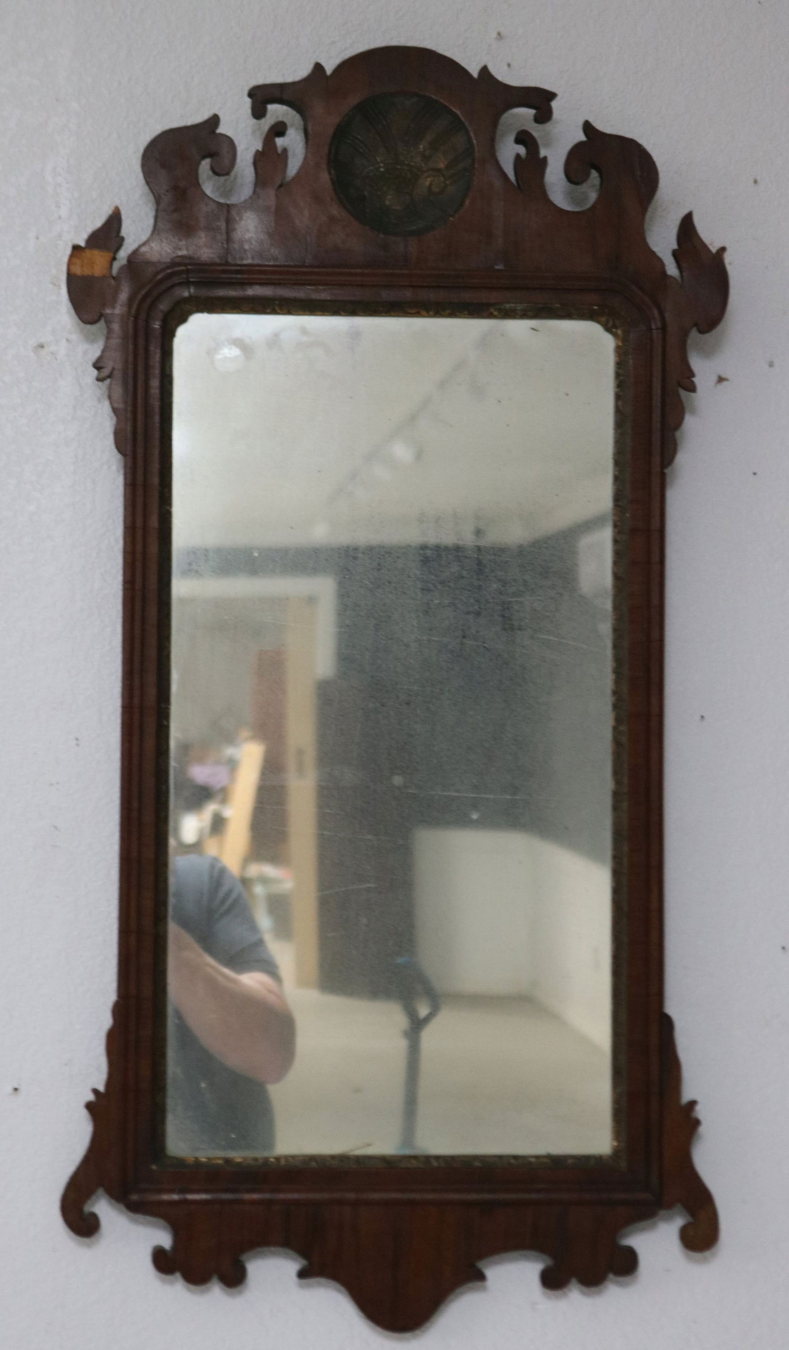 18TH C. CHIPPENDALE MIRROR, MAHOGANY, VENEER (1 of 4)