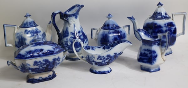 7 FLO BLUE SERVING PCS, SOBRAON, 8" TOP BOT &