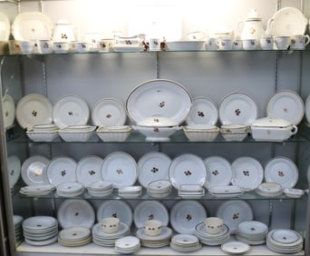 177 PCS. TEA LEAF LUSTRE IRON STONE, PLATES,