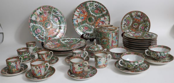 36 PCS. 20TH C. ROSE MEDALION, (5) 9 1/2" PLATES,