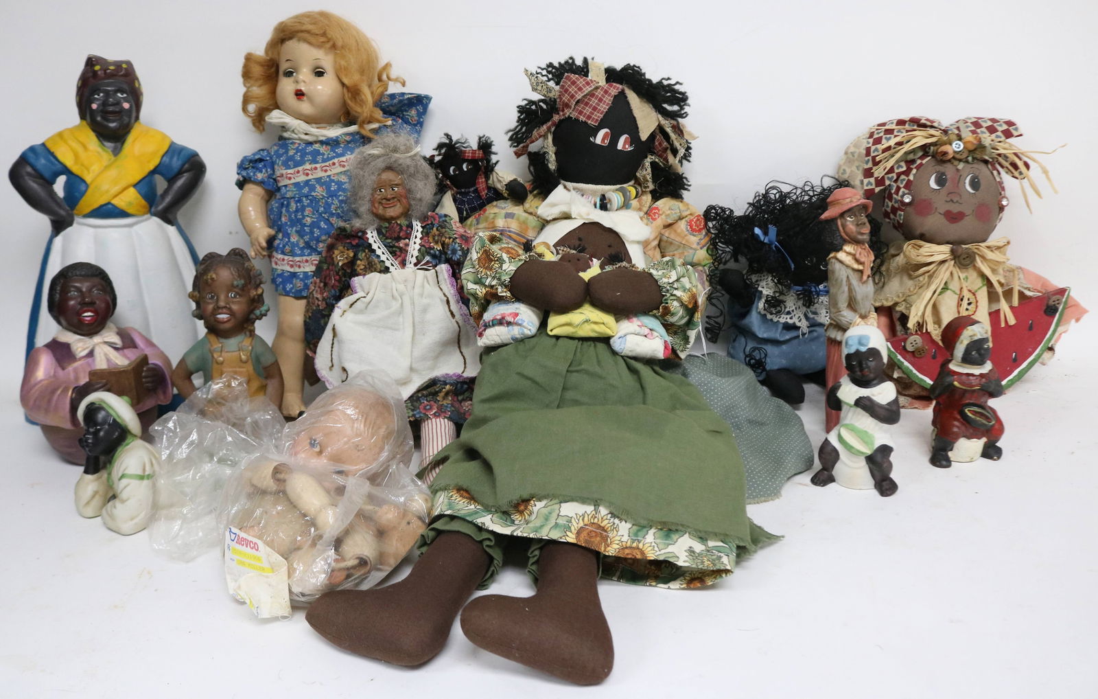 14 MISC. DOLLS & FIGURES, CAST IRON JEMIMA: DOORSTOP, LATE 20TH C., 6 MISC. AFRICAN AMERICAN FIGURES, 2 COMPOSITION DOLLS, 4 RAG DOLLS, 3 1/2" H - 14" H
