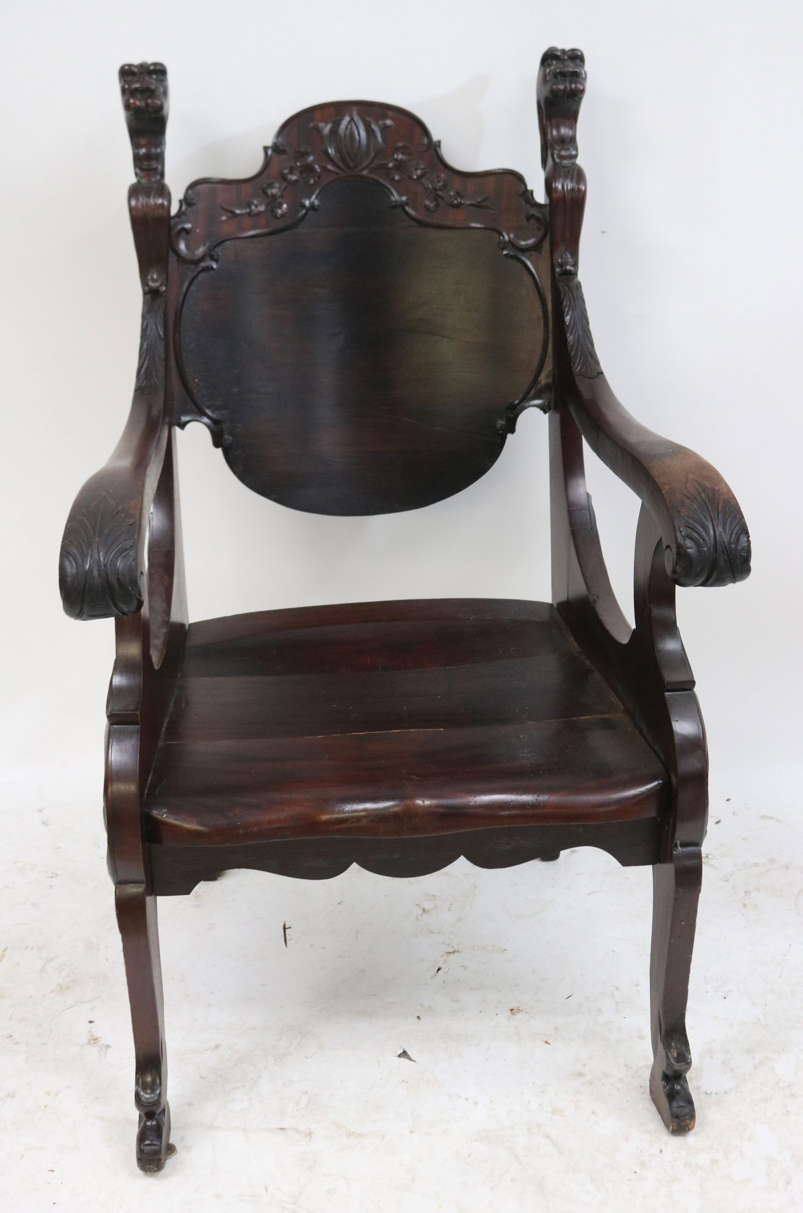 ORNATE VICTORIAN MAHOGANY LION HEAD CARVED TOP, (1 of 2)