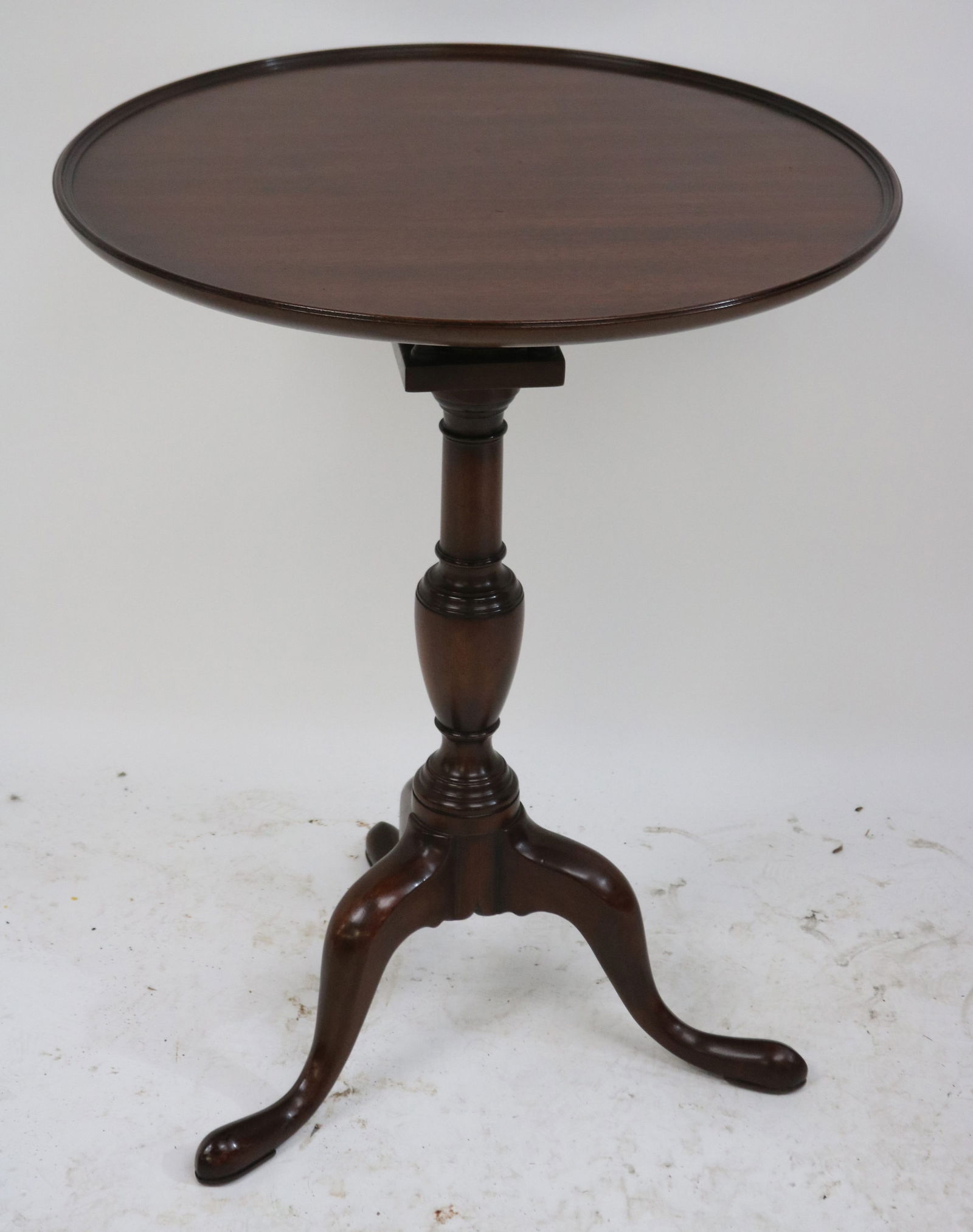 KITTINGER COLONIAL WILLIAMSBURG, TIP TOP BIRD (1 of 3)