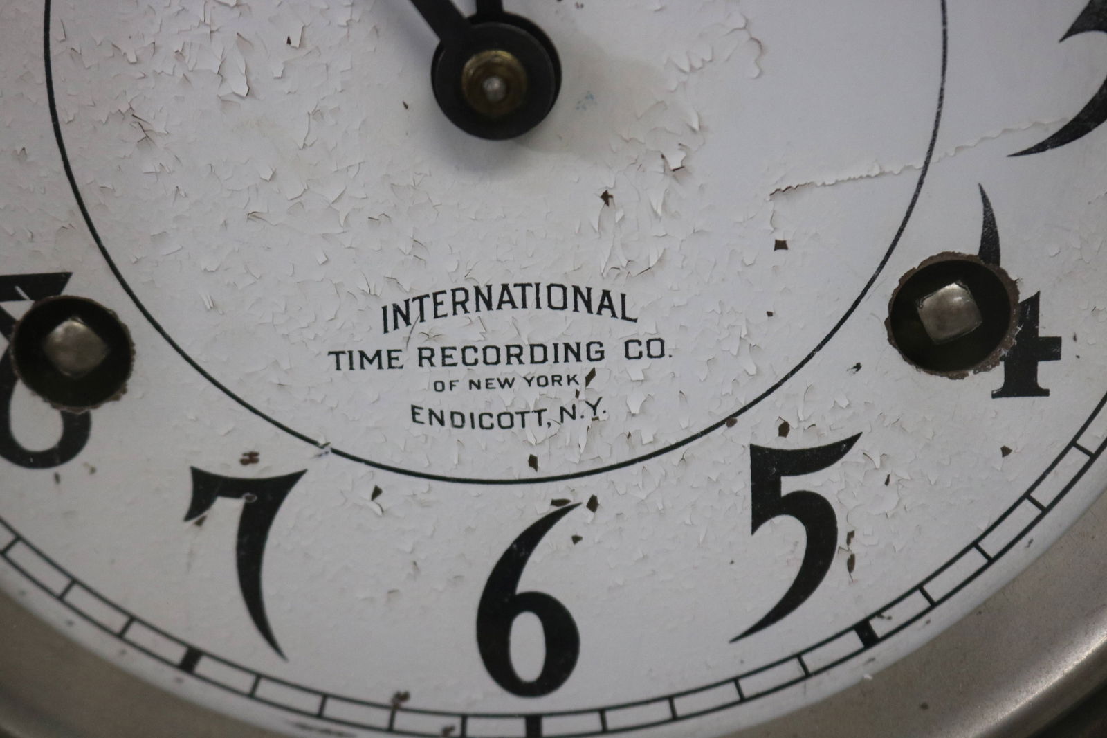 VINTAGE OAK TIME CLOCK, SIGNED INTERNATIONAL TIME - 3