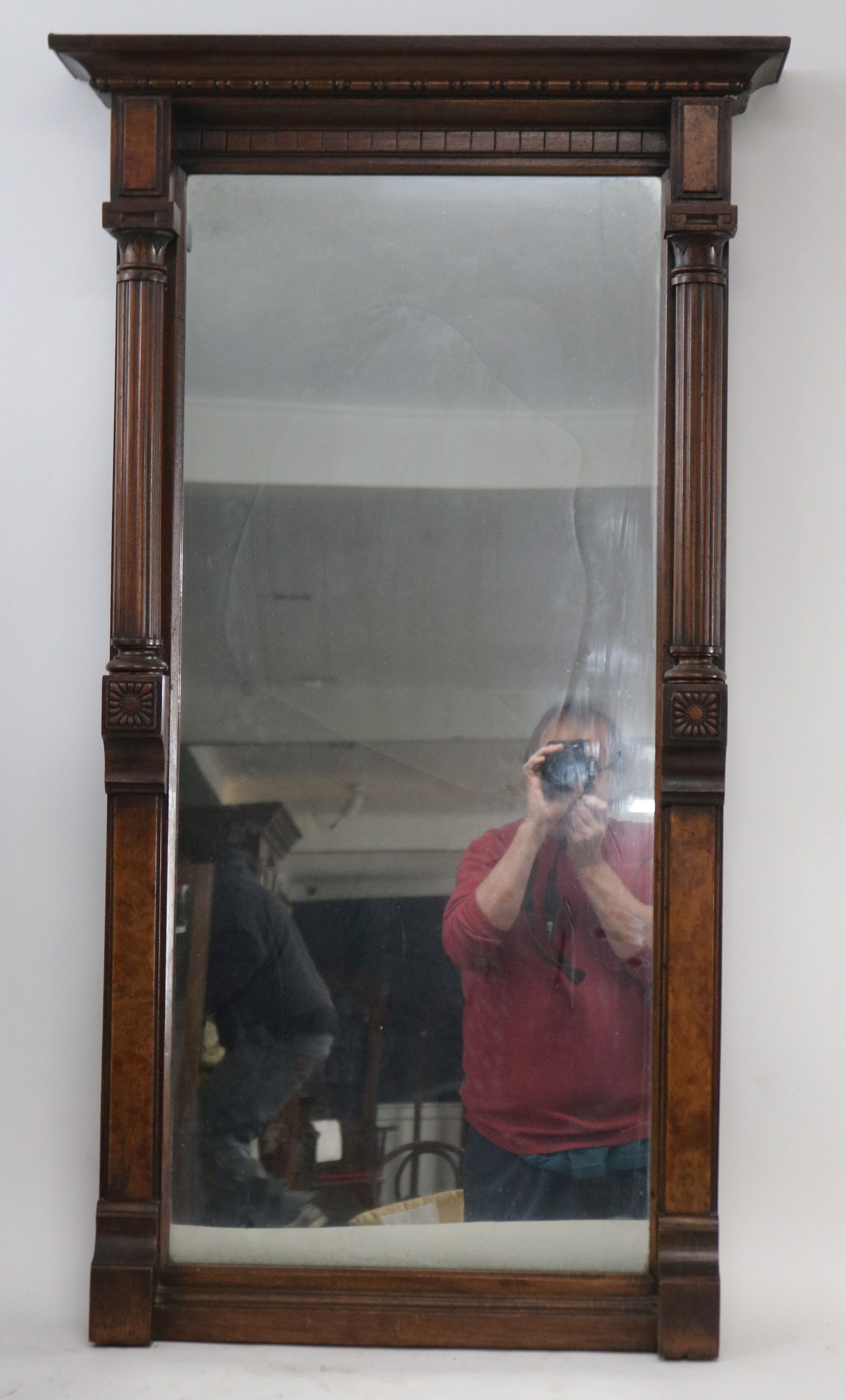 VICTORIAN WALNUT MIRROR, REEDED COLUMNS & BURL: PANELS, 46" H, 26" W, ORIGINAL FINISH