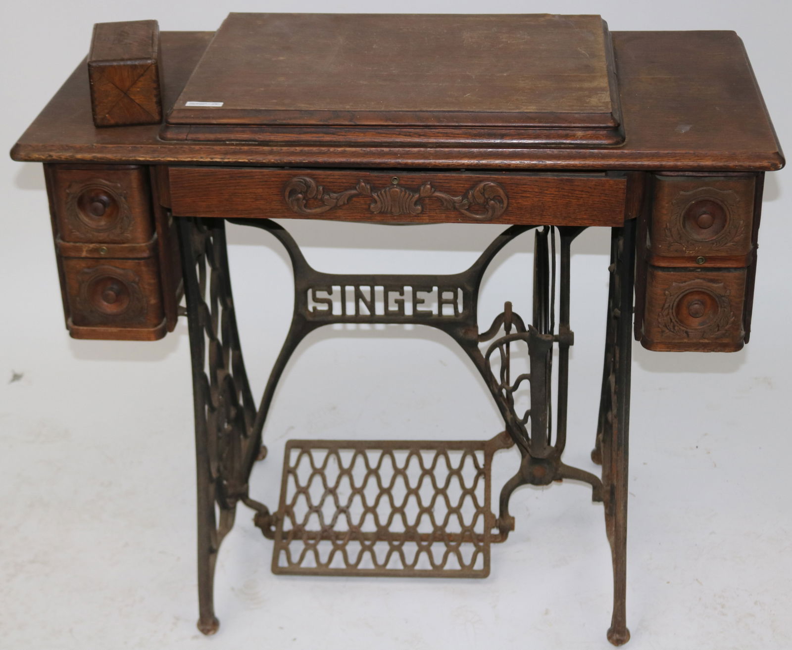 OAK SINGER SEWING MACHINE, ELECTRIFIED, CAST IRON - 2