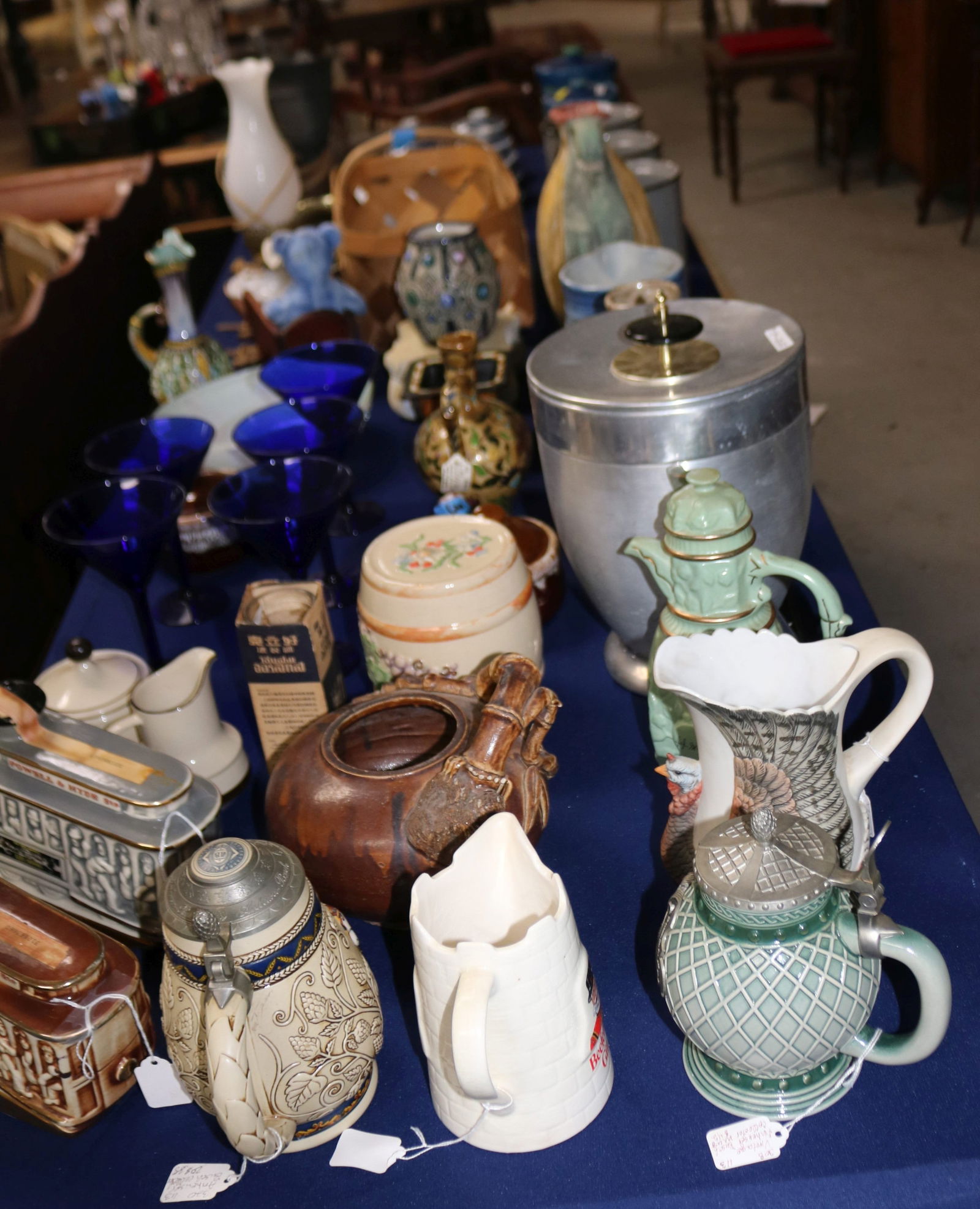 LARGE LOT MISC. ITEMS, 40+, VASES, DECORATIVE (1 of 5)