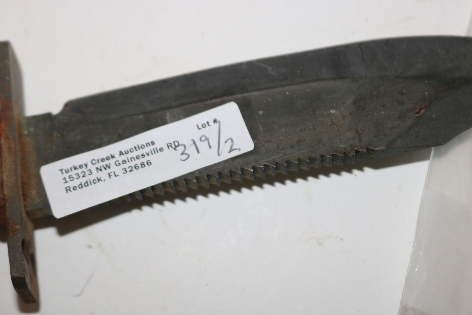 BAG LOT OF MARBLES & COMMANDO KNIFE, NO SHEATH, 9: 1/2" L, SHARP