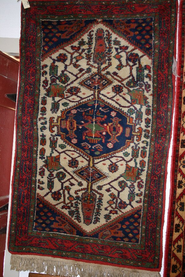 Persian Hamidan 2'10" x 5'2": Oriental Rug, 2'10" x 5'2" Persian Hamidan