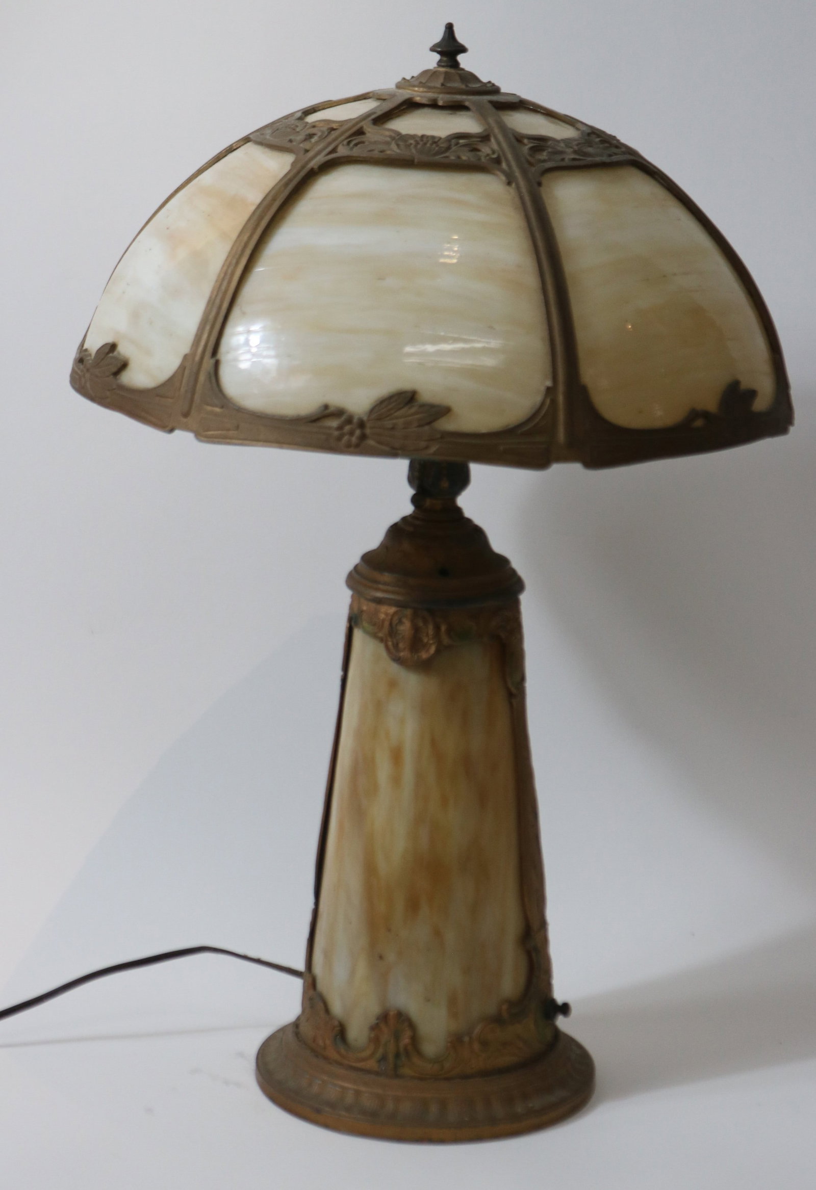 CARMEL SLAG GLASS LAMP WITH SLAG GLASS BASE,: GLASS GOOD CONDITION, NEEDS REWIRING, 25" H, 16" DIA.