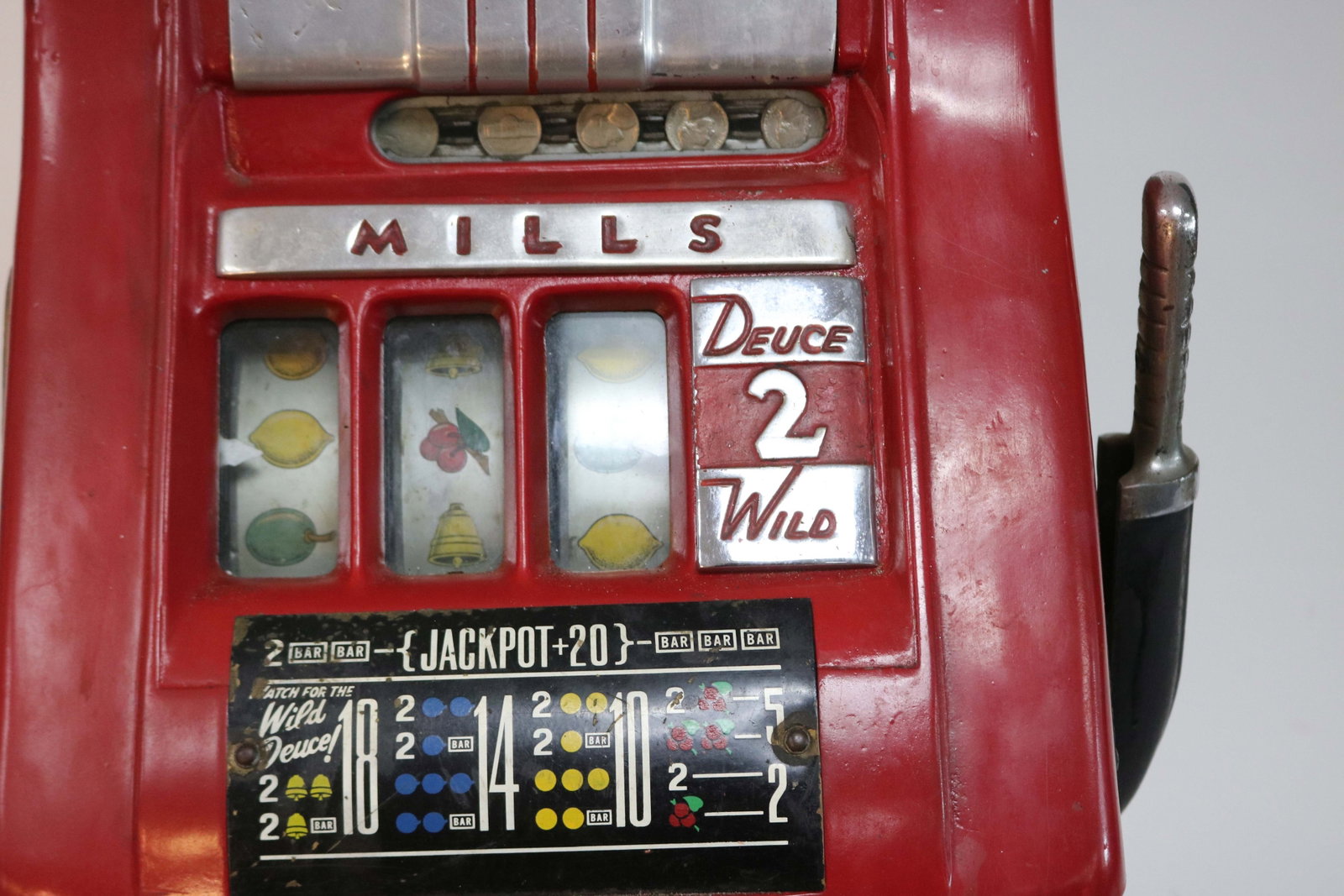 MILLS 5 CENT SLOT MACHINE, METAL CASE, OLD - 3