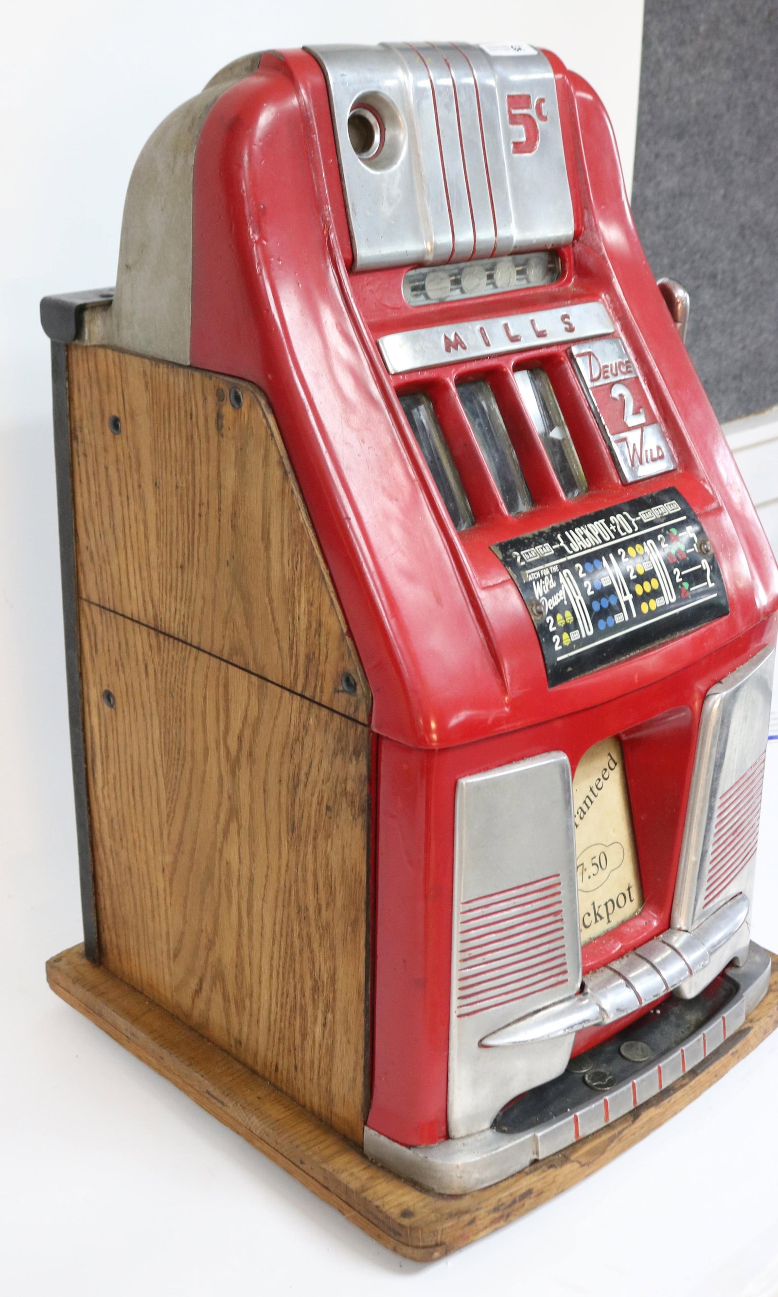 MILLS 5 CENT SLOT MACHINE, METAL CASE, OLD - 5