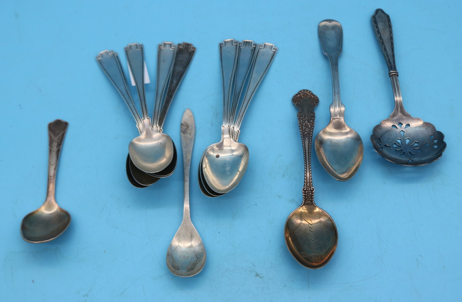 13 STERLING SPOONS, 4 1/4" - 6" L, 1 NUT SPOON: HAS STERLING HANDLE, 7.1 OZT & HANDLE