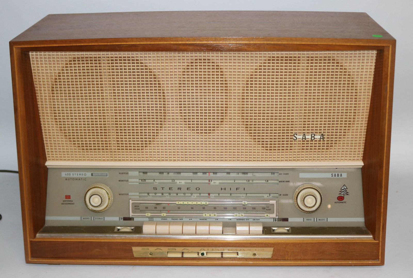 SABA TABLE TOP RADIO, MCM STYLE, MULTIPLE BANDS,: NOT CURRENTLY WORKING, 17 1/2" H, 27 1/4" W, 12" D