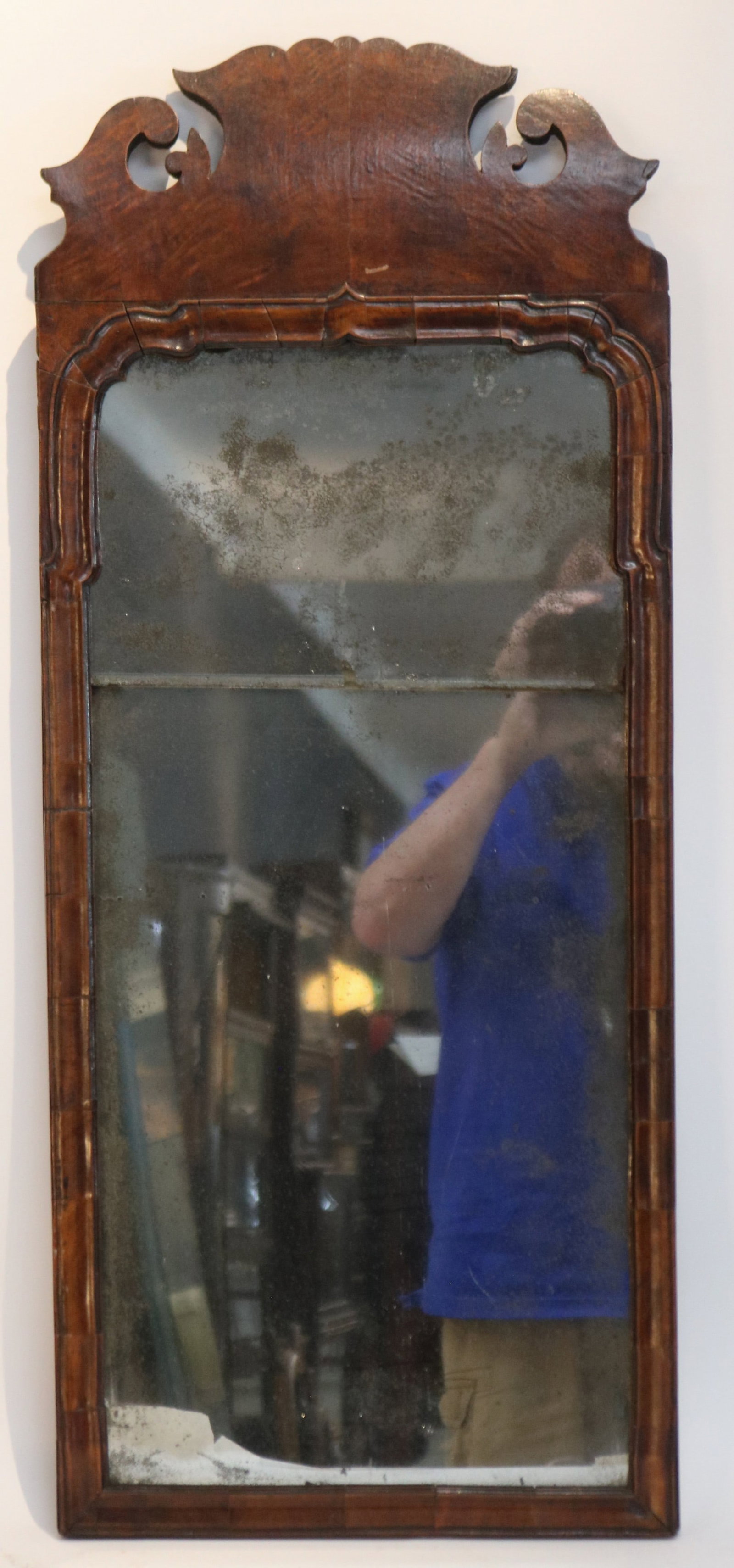 18TH C. MAHOGANY VENEERED MIRROR, OLD GLASS, OLD: FINISH, CUT OUT CHEST, 33 1/2" H, 14" W
