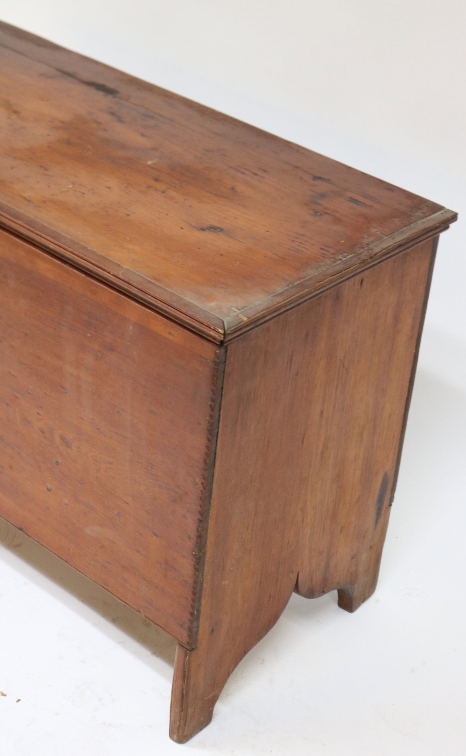 19TH C. PINE LIFT TOP BLANKET CHEST, OLD - 2