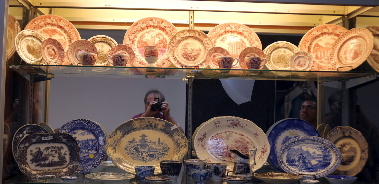 2 SHELF LOT, 43 PCS. OF TRANSFER WARE, SEVERAL (1 of 9)
