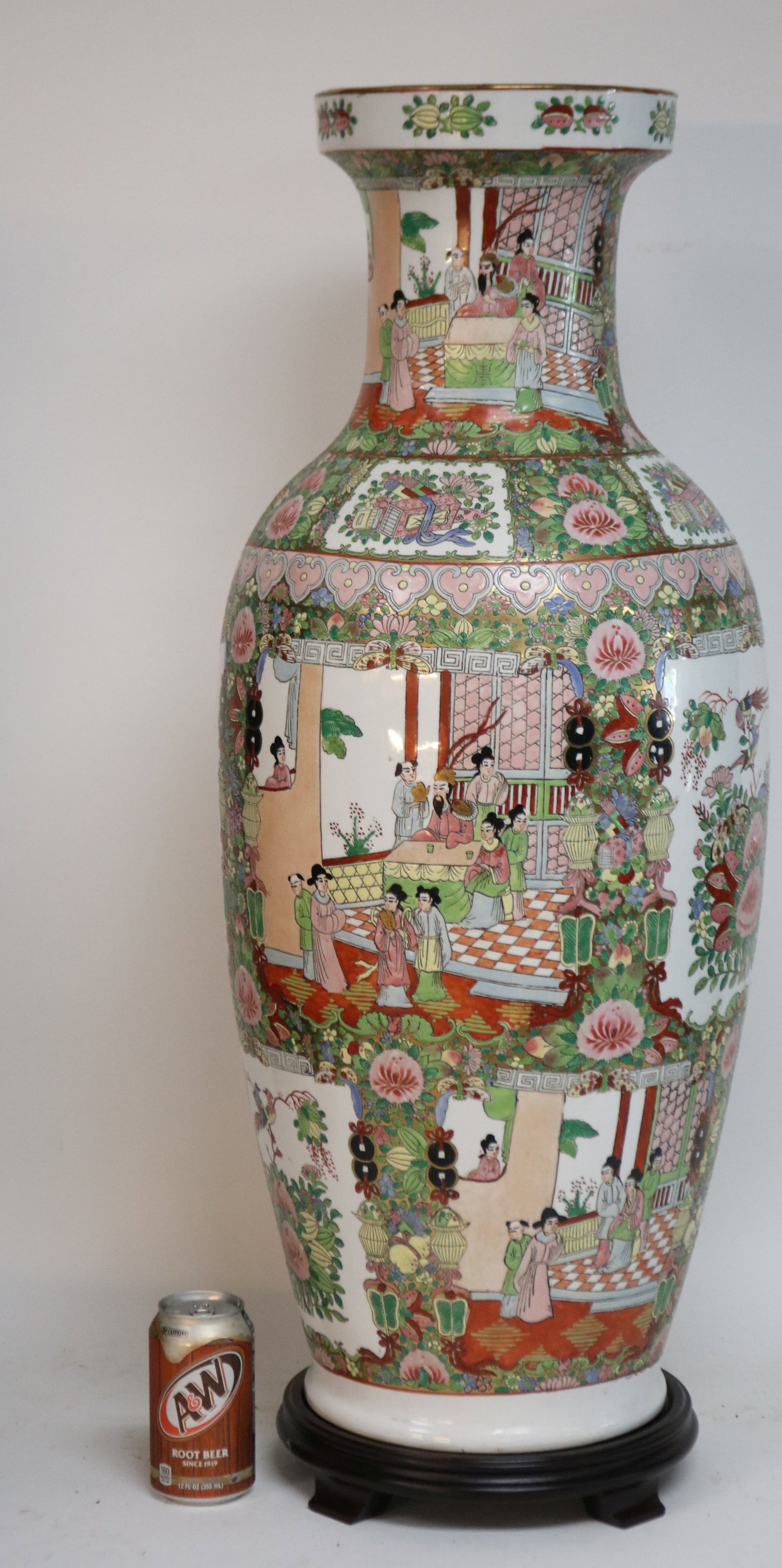 CONTEMPORARY ROSE MEDALLION FLOOR VASE ON WOODEN: BASE, VASE 32 1/2" H, 13" DIA.