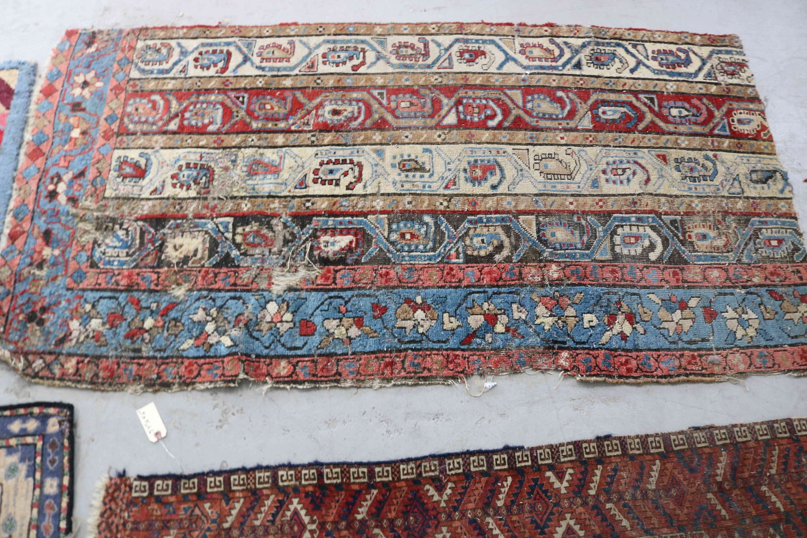 COLLECTION 5 ANTIQUE AS IS RUGS - 3