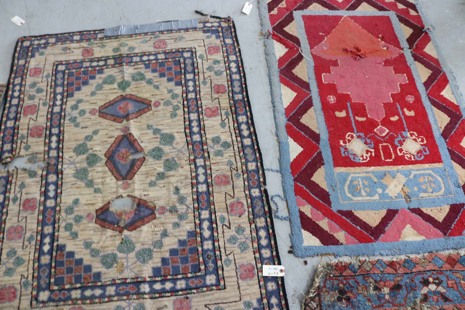 COLLECTION 5 ANTIQUE AS IS RUGS - 4
