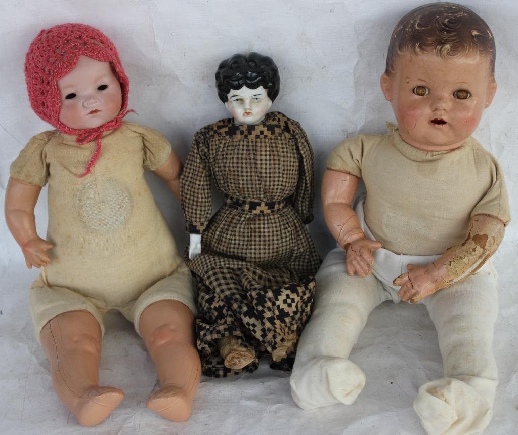 LOT OF 3 DOLLS TO INCLUDE VICTORIAN: CHINA HEAD, A.M. BYE-LO DOLL AND IDEAL COMPOSITION AND CLOTH, 13" - 18" H