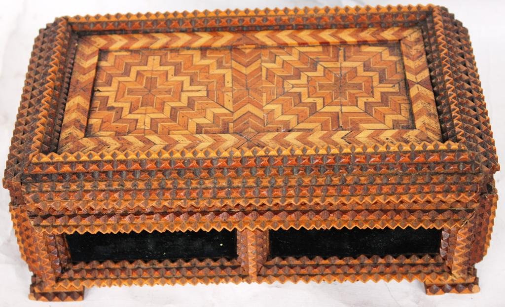 INLAID TRAMP ART LIFT TOP BOX,: 3 1/2" H, 9" W, 5 1/2" D