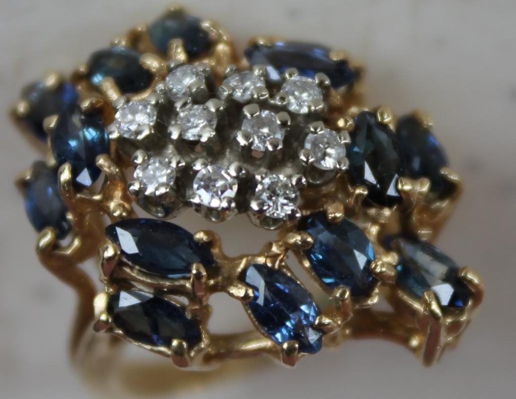 14K DIAMOND & SAPPHIRE LADIES RING,: SIZE 5 1/2