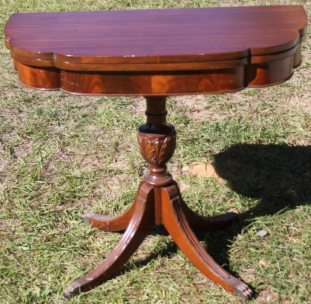 CUSTOM MAHOGANY DUNCAN PHYFE STYLE CARD TABLE: WITH FLIP TOP, SHAPED FRONT, 30" H, 36" W, 18" D