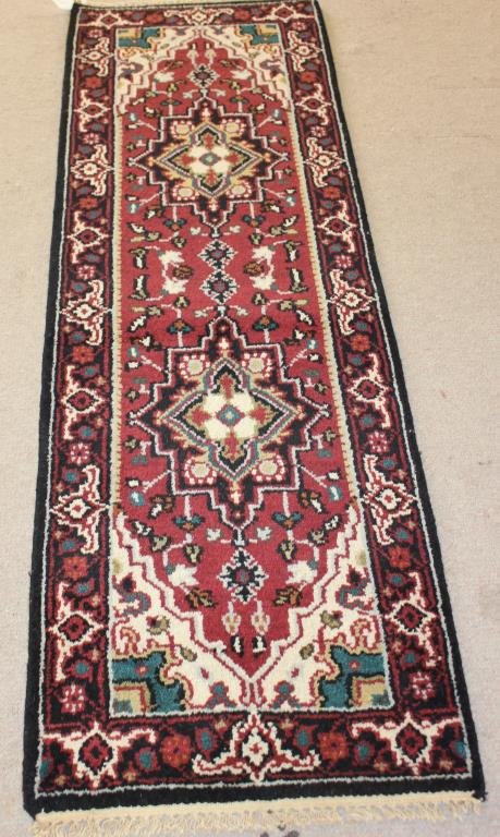 RUG #562, 2' 2" X 6' 2" HERIZ: NO CONDITION NOTED