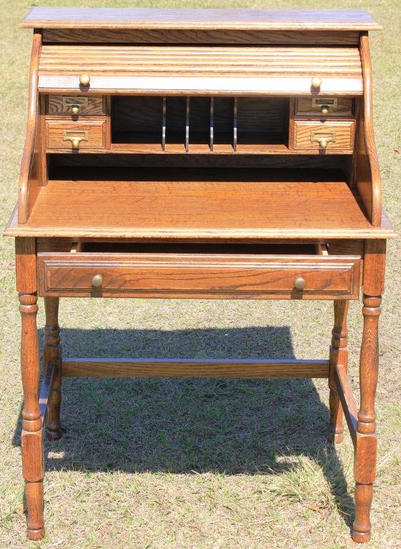 Small Contemporary Oak Roll Top Desk Mar 21 2015 Turkey Creek