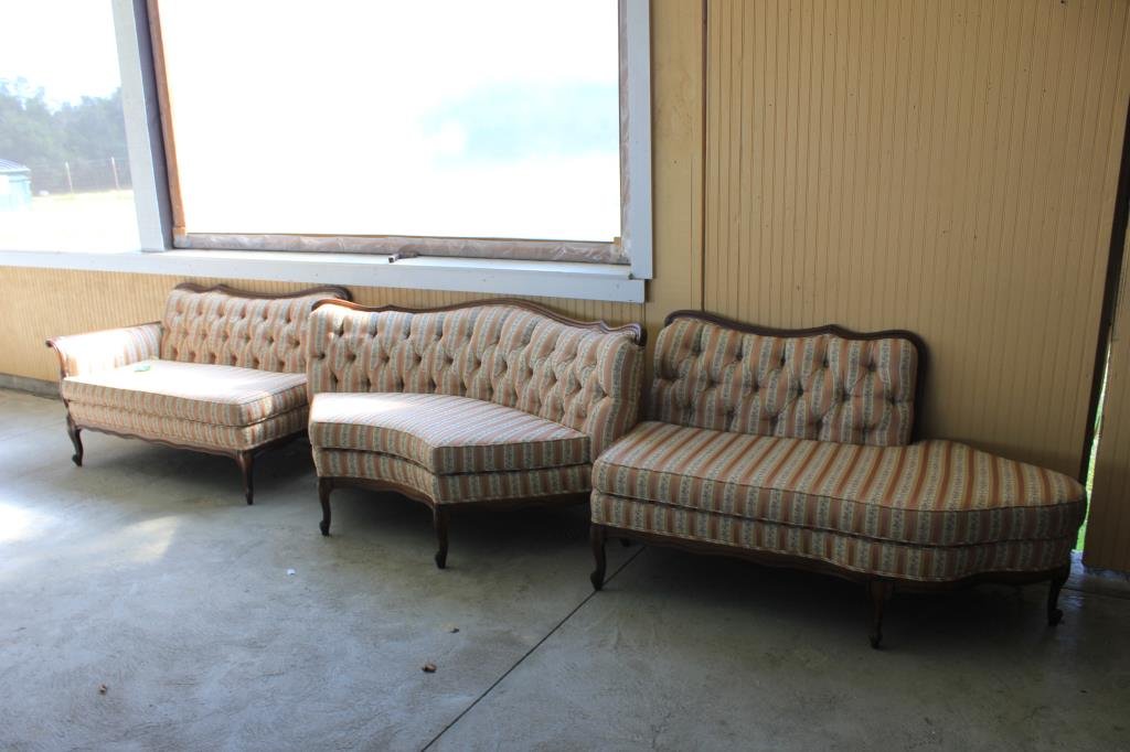 3 PC. FRENCH PROVINCIAL SECTIONAL SOFA: CLEAN TUFTED UPHOLSTERY. 32" HIGH