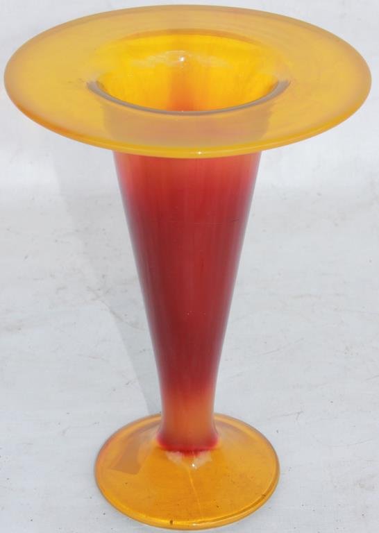 TOMATO GLASS VASE BY CAMBRIDGE (1 of 1)