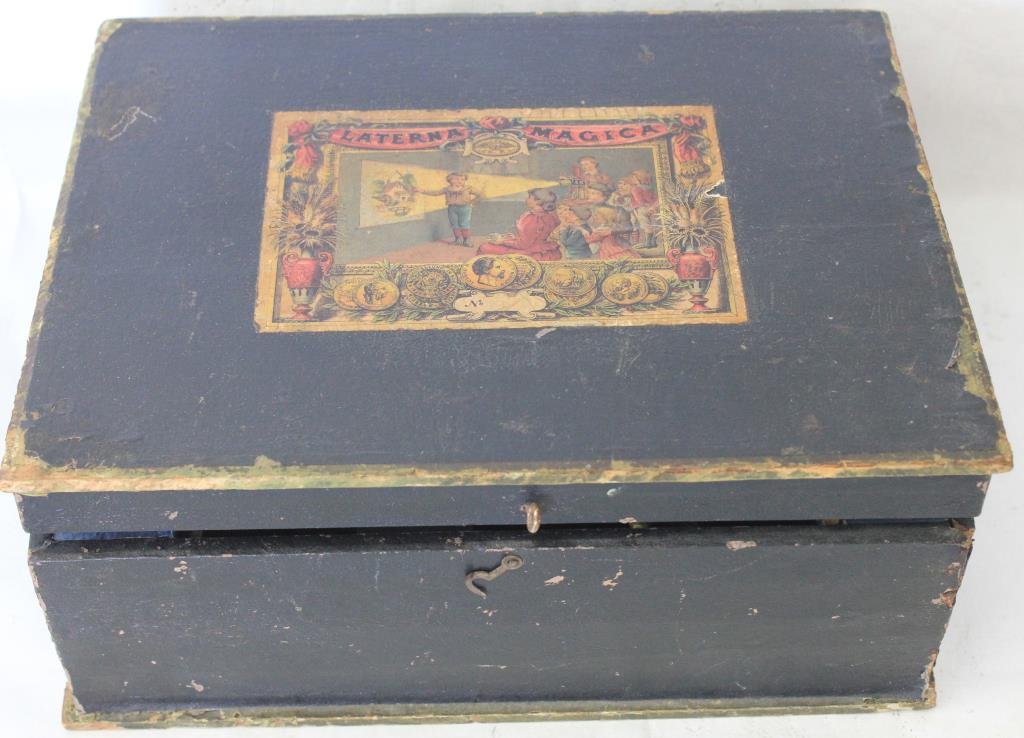 EARLY 20TH C. MAGIC LANTERN BY E.P. IN ORIG BOX: ELECTRIFIED BUT HAS ORIGINAL BURNER & EXTRA SLIDES