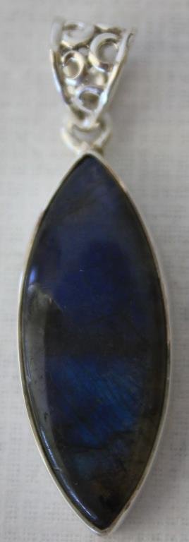 STERLING SILVER PENDANT SET W/ LABRADORITE: SEE PHOTO