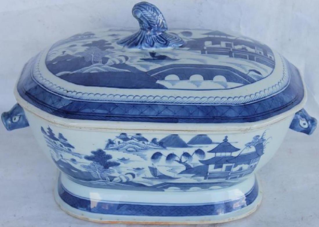 LARGE 19TH C. CANTON COVERED TUREEN, CHIP TO RIM,: 2 CHIPS TO BASE, 8" H, 13" W, 8 1/2" D