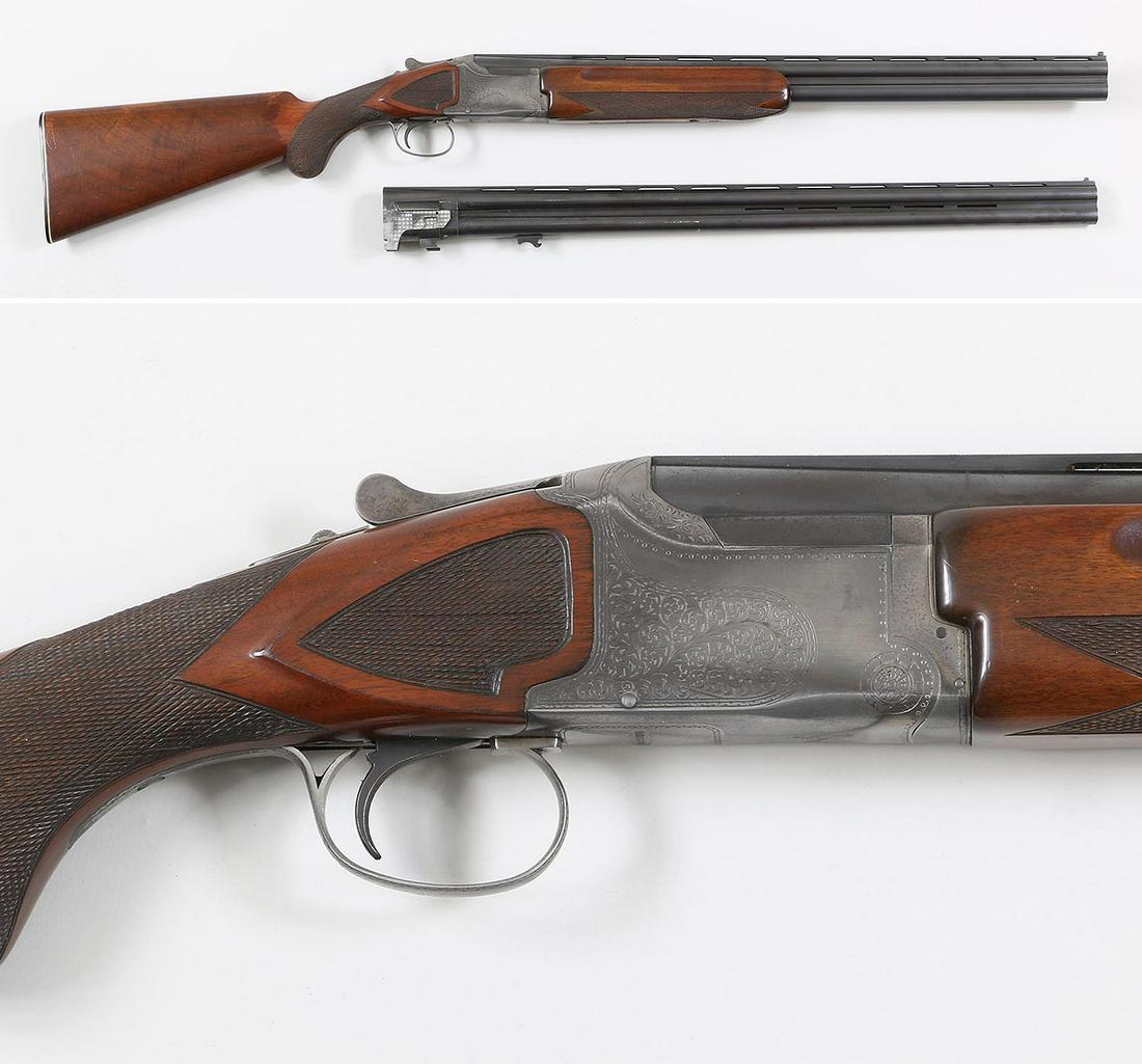 Winchester Model 101 Pigeon Grade O/U: Winchester Model 101 Pigeon Grade O/U 2 Barrel Set in 12g. The Vent Rib barrels measure 28'' and 24-1/2'' which has been shortened. The shorter barrels are cylinder choked and the 28'' barrels are mar