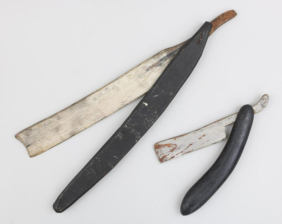 Group of (2)  advertising razors (1 of 3)