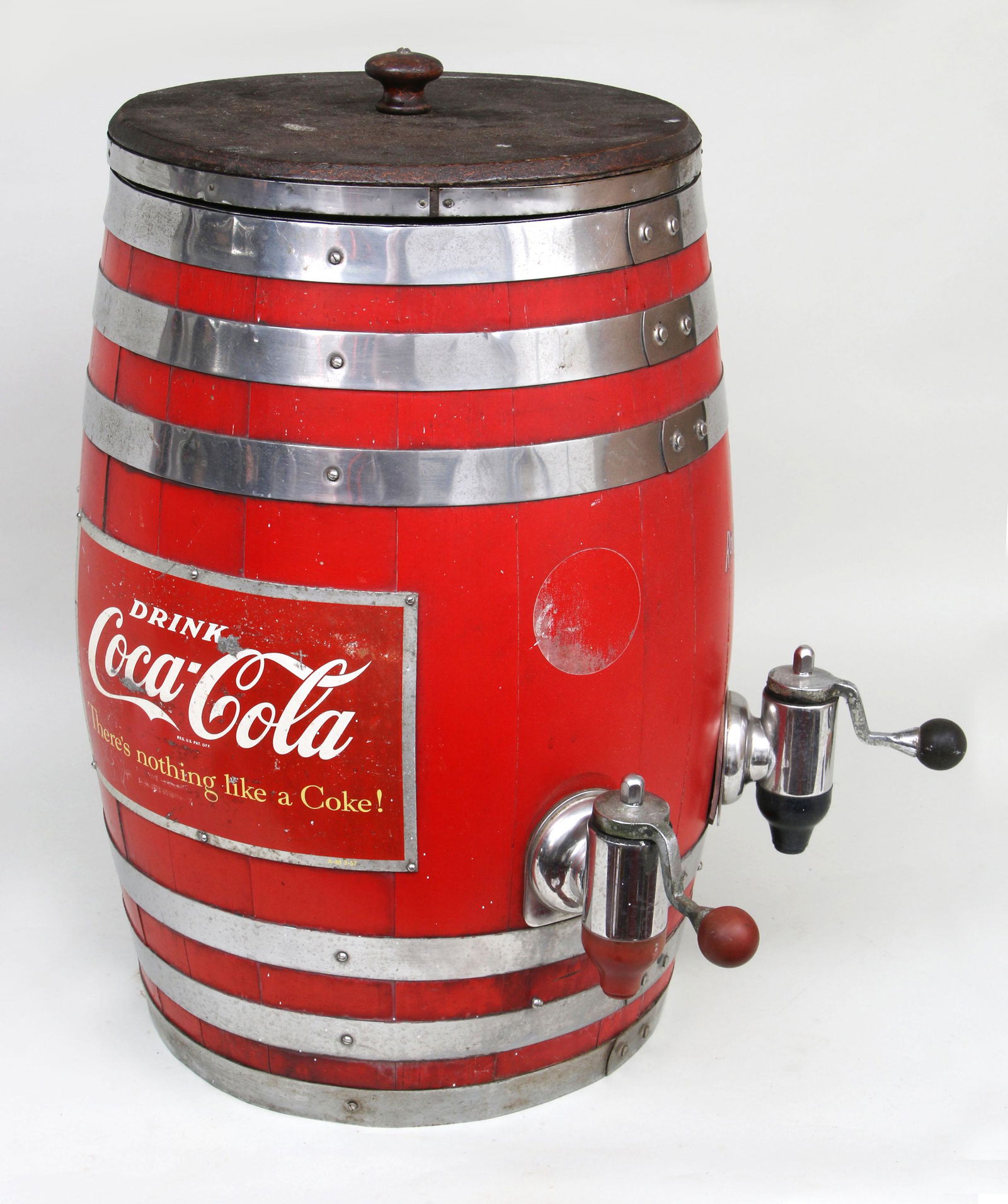 Coca-Cola barrel dispenser (1 of 9)