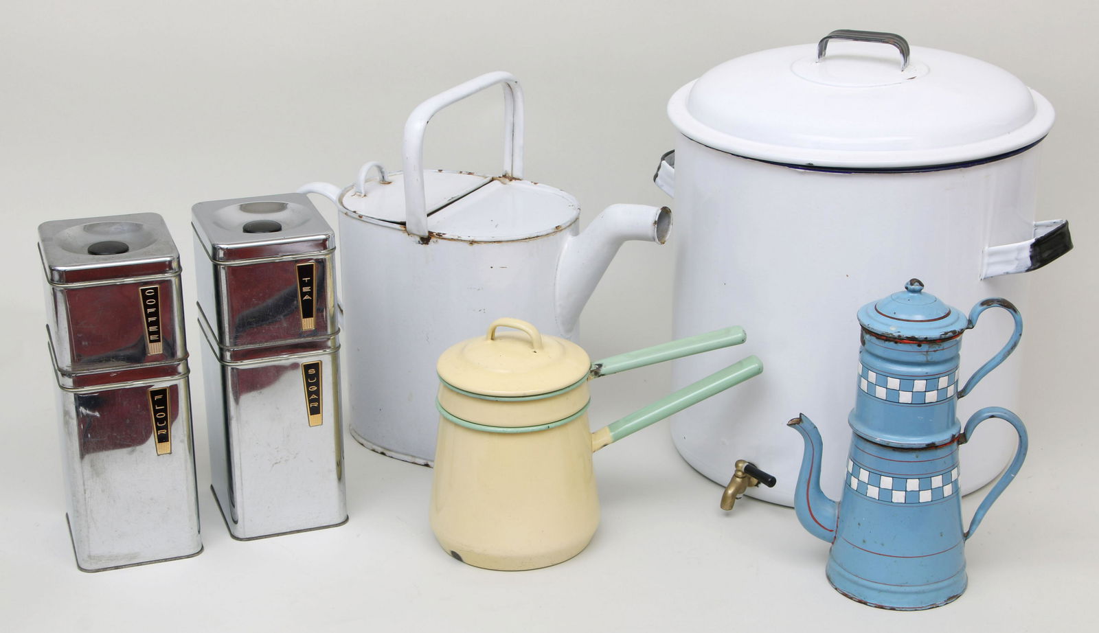 Group of (8) kitchen items (1 of 4)