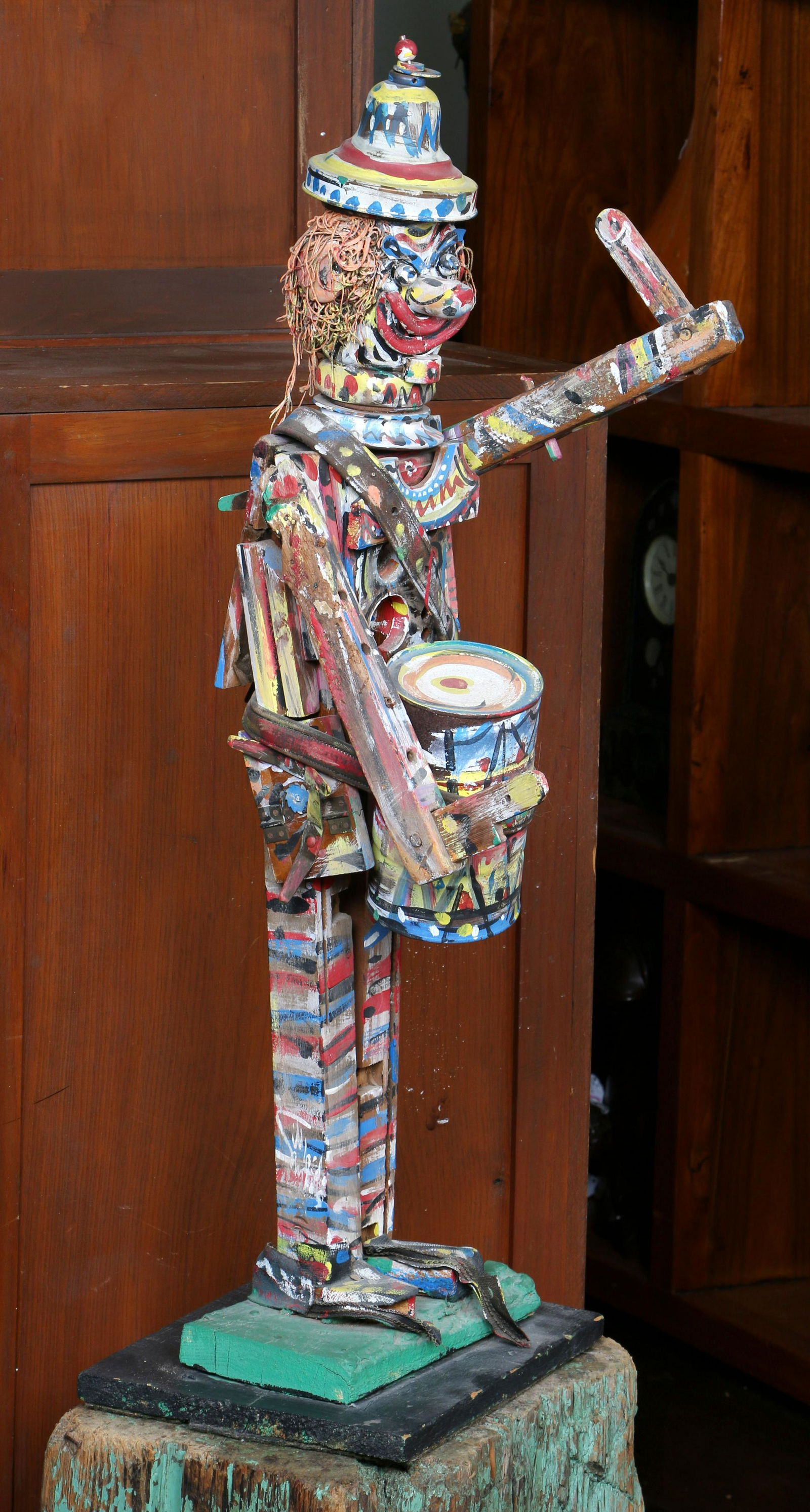 Folk Art clown with drum (1 of 6)